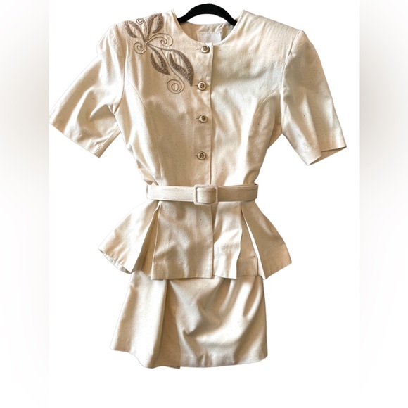 Vintage Edie Johne 1980s Silk Cream and Gold Embellished Blouse & Skirt Set - Picture 16 of 16